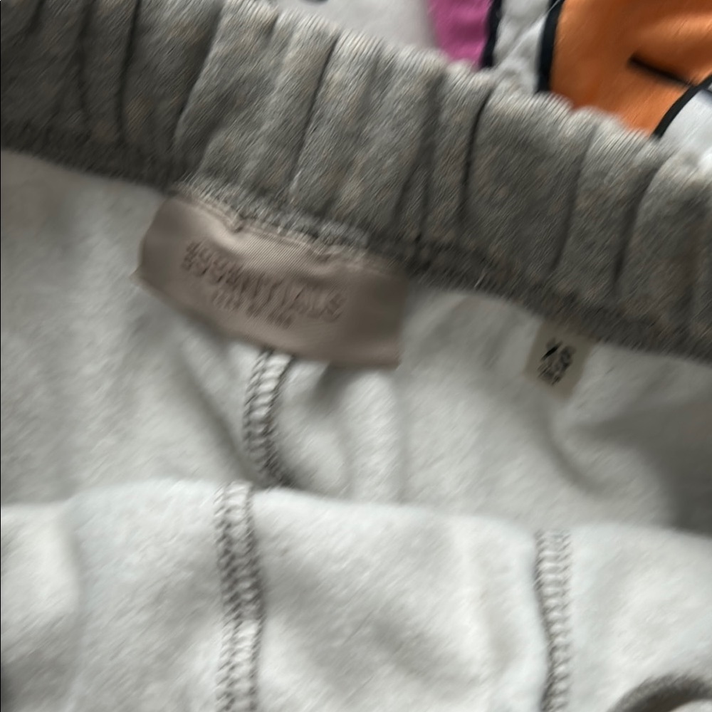 Essentials Gray Sweatpants - Picture 2 of 4